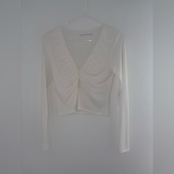 Abercrombie & Fitch Rouched Keyhole Longsleeve Top - Picture 3 of 7